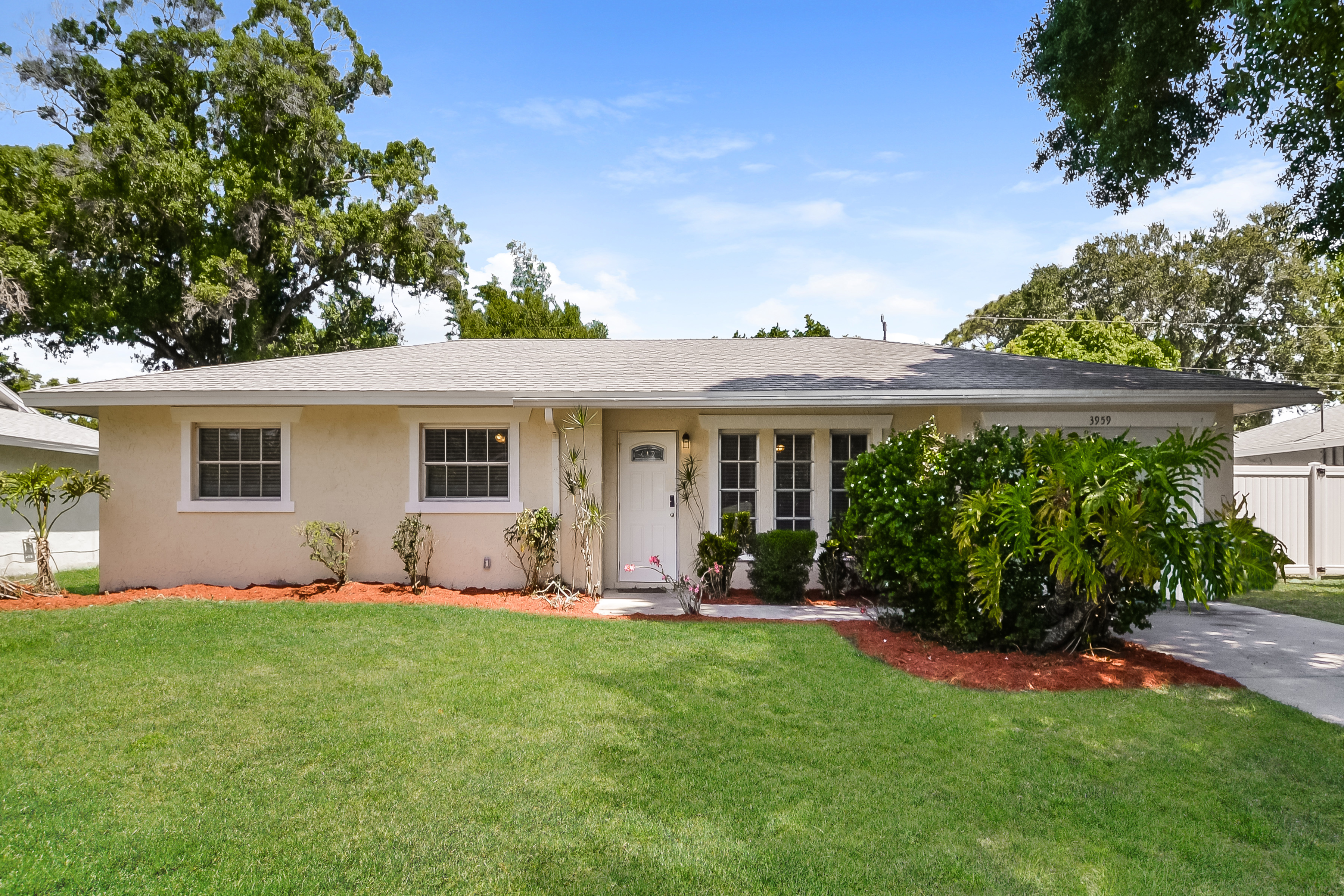 3959 TAMPICO DR SARASOTA, FL 34235